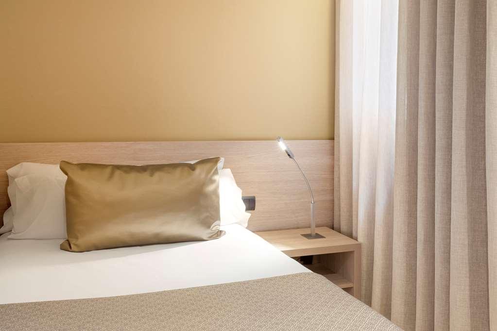 Hotel Catalonia Atocha Madrid Zimmer foto